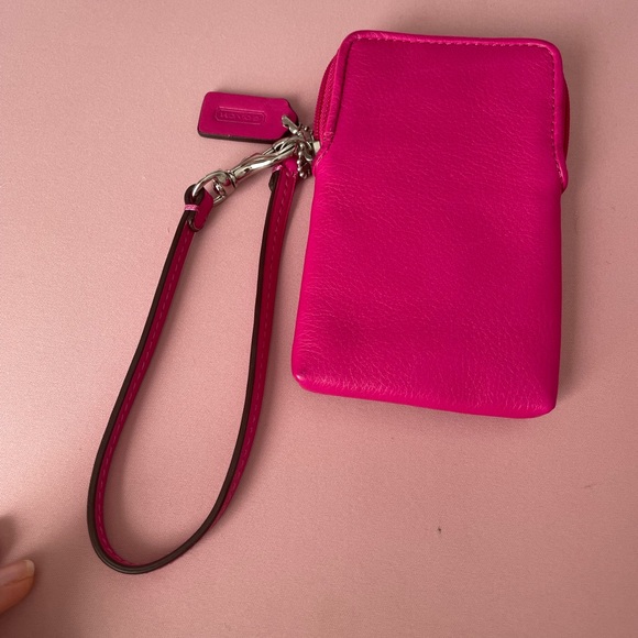 Pink coach card case - Picture 3 of 8